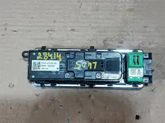 Блок кнопок стеклоподъемника Land Rover 4 LR066075