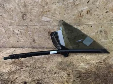 Стекло двери передней правой Bentley 2 3W0837412F