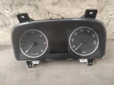Панель приборов (щиток) Land Rover рест. LR043531