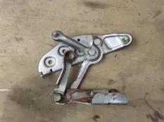 Петля капота Bentley Continental GT 2007