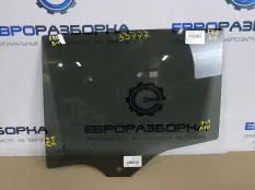 Стекло двери задней левой BMW 1 F40 2021