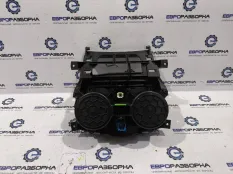 Подстаканник BMW 1 F40 2021 51167951771
