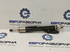 Форсунка топливная BMW 2 F22/F23 2017 13647639994