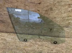 Стекло двери передней правой BMW 4 Gran Coupe