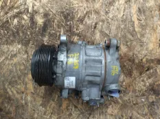 Компрессор кондиционера BMW X6 F16 2015 9303561