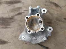Кулак поворотный левый BMW 3 F30/F31 рест. F30