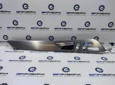 Накладка двери передней правой Mercedes-Benz C292