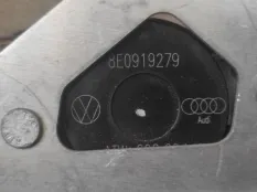 Динамик высокочастотный (пищалка) двери Audi S8
