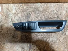Кнопка стеклоподъемника двери BMW X6 E71 2011