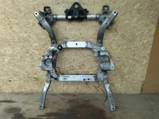 Передняя балка (подрамник) Land Rover 2 LR085157