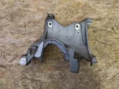 Кронштейн двигателя Audi A4 B9 2019 8W0399295E