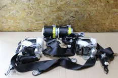 Ремень безопасности Toyota Land Cruiser