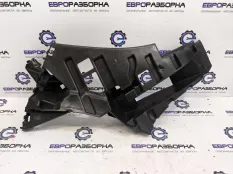 Крепление фары (кронштейн фары) правой A1666205801