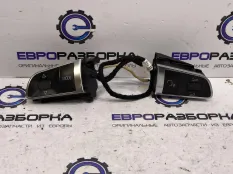 Кнопки управления на руле Audi A4 B8 2011
