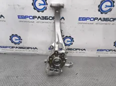 Кулак поворотный правый Audi Q7 4M 2-й рест. 4M