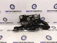 Петля капота левая BMW 8 G14/G15 G15 2019