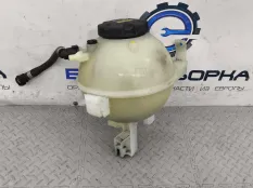 Бачок расширительный BMW 8 G14/G15 G15 2019