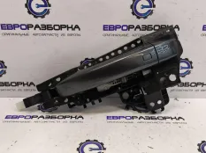 Ручка наружная двери задней левой Audi Q7