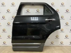 Дверь Ford Explorer
