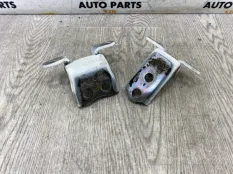 Петля двери Honda CR-V