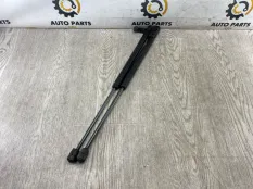 Амортизатор крышки багажника Mitsubishi Outlander