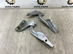 Петля капота Mitsubishi Outlander