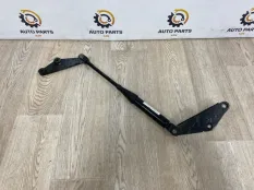 Амортизатор подрамника Volkswagen Golf