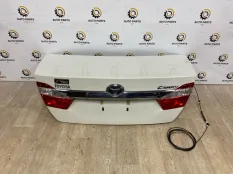 Крышка багажника Toyota Camry