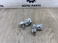 Петля двери Audi Q5