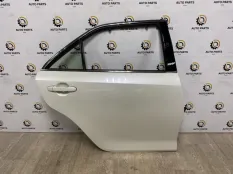 Дверь Toyota Camry