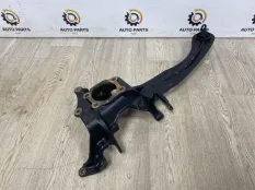 Кулак поворотный Ford Kuga