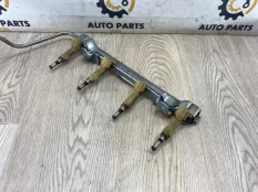 Топливная рампа с форсунками Toyota Corolla