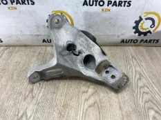 Кронштейн двигателя Jaguar XF