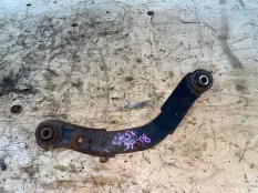 рычаг поперечный Mitsubishi Outlander