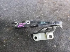 Петля капота Mazda 6