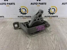 Подушка двигателя Mazda 3