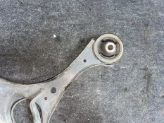 Рычаг подвески нижний Honda Civic