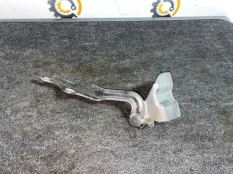 Петля капота Mazda 6