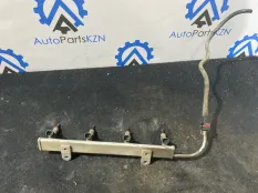 Топливная рампа с форсунками Mitsubishi Outlander