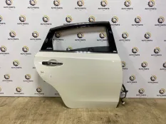 Дверь Nissan Teana