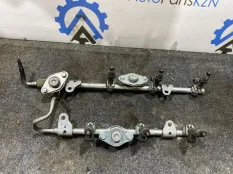 Топливная рампа с форсунками Nissan Teana