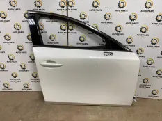 Дверь Mazda 3