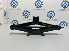 Домкрат Mitsubishi Outlander
