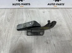 Петля капота Mitsubishi Outlander