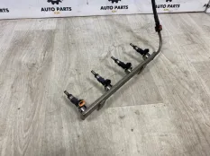 Топливная рампа с форсунками Mitsubishi Lancer