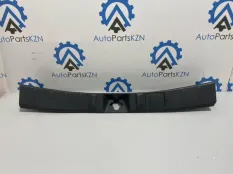 Накладка замка багажника Mitsubishi Outlander