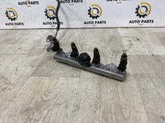 Топливная рампа с форсунками Honda Civic