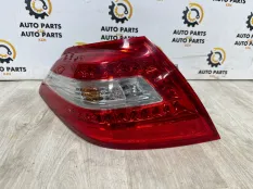 Фонарь задний Nissan Teana