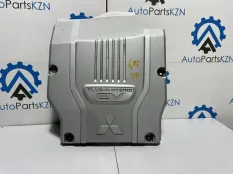 Декоративная крышка двигателя Mitsubishi Outlander