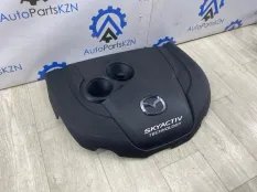 Декоративная крышка двигателя Mazda CX-5